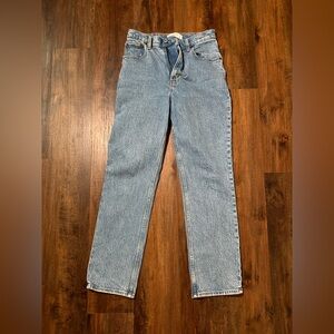 Abercrombie and Fitch 90s Straight Ultra High Rise Jeans 26/2 Short